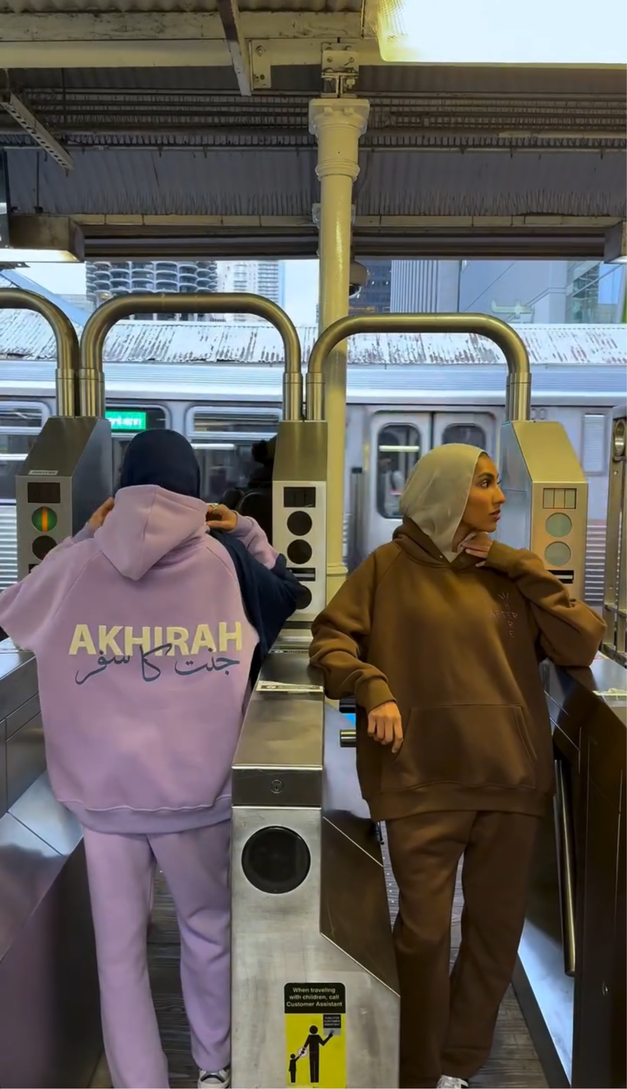 Straight Leg Sweatpant- Brown